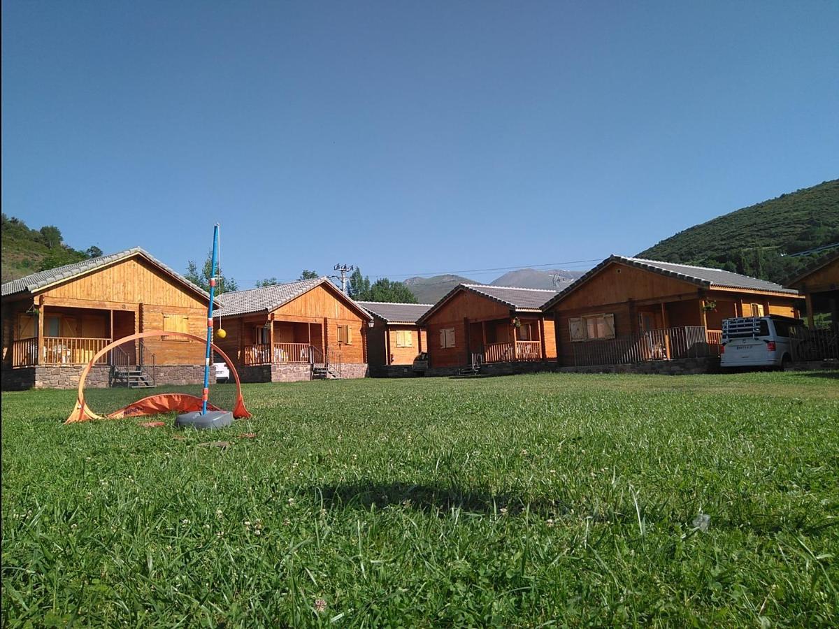 Bungalows Laspaules ภายนอก รูปภาพ